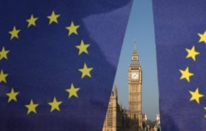 الاتحاد الأوروبي يهدد بريطانيا بموجب اتفاقية 