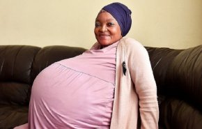 إمرأة في جنوب إفريقيا تلد 10 توائم
