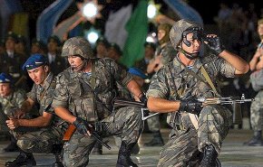 أوزبكستان تعتقل 14 شخصا حاولوا الانضمام إلى الارهابيين في سوريا