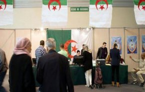 الجزائريون يصوتون في اول انتخابات تشريعية بعد الحراك