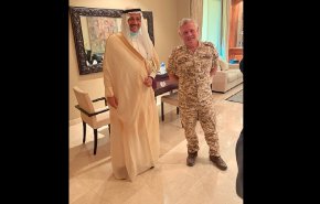 على ماذا تؤشر صورة ملک الاردن برفقة السفير السعودي؟