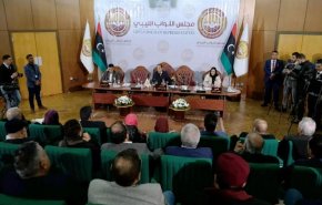 خلافات حادة وشجارات عنيفة في جلسة مجلس النواب الليبي