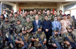 نخست وزیر عراق با فرماندهان حشد الشعبی سامراء دیدار کرد