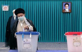 شاهد: تطلع الإيرانيين لاختيار رئيس قوي يواجه التحديات 