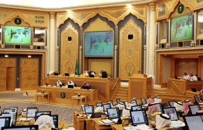 السعودية.. تأجيل قرار فتح المحال التجارية بأوقات الصلاة إثر الإنتقادات