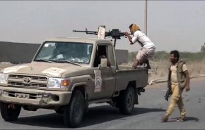 شاهد .. استمرار الإشتباك بين فصائل موالية لإمارات جنوب اليمن
