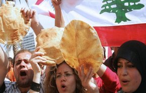 لبنان.. نقص مادة المازوت يهدد بانقطاع الخبز
