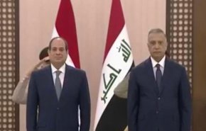 الكاظمي يستقبل الرئيس المصري في القصر الحكومي +فيديو