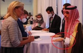 'حساب مختص' يكشف عن ثمن ساعة وزير الخارجية السعودي!