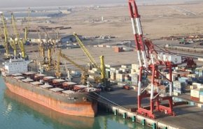 تفريغ اكثر من 4 ملايين طن من السلع الاساسية في ميناء ايراني