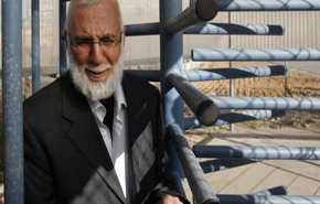 الاحتلال يعتقل النائب المبعد عن القدس محمد أبو طير
