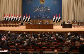 برلماني عراقي يدعو الكاظمي لقطع زيارته الى اوروبا 
