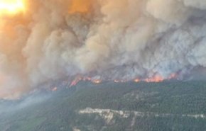 پیشروی آتش‌سوزی گسترده در کانادا؛ دستور تخلیه چند شهر صادر شد