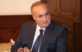 وزير لبناني: على عون رفض المساعدة القطرية 