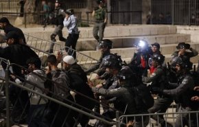 زخمی شدن ۵۶ فلسطینی در نابلس
