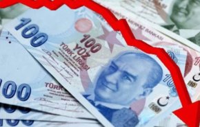 شاهد .. الخلافات السياسية في تركيا تسبب بأزمات إقتصادية 