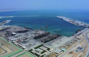 مسقط تدعو طهران الى الاستثمار في تطوير ميناء السويق