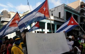 انصار حكومة كوبا ينزلون الى الشوارع استجابة لدعوة الرئيس دياز كانيل