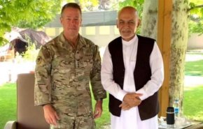 استعفای نمایشی فرمانده نظامیان آمریکا در افغانستان بعد از خروج عجولانه
