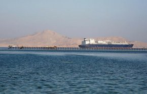 السعودية تطرد سفناً مصرية من جزيرتي تيران وصنافير