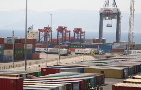 الأردن يتعاقد مع شركات كبرى بدمشق لاستيراد بضائع عبر ميناء العقبة