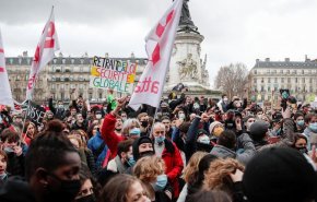 اعتراض گسترده فرانسویان به برنامه های جدید کرونایی دولت