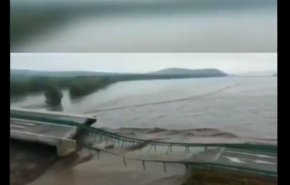 بالفيديو.. انهيار سدين شمالي الصين بعد أمطار غزيرة
