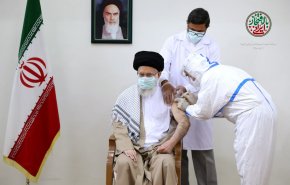 ویدئویی جدید از دریافت نوبت دوم واکسن کرونا ایرانی توسط رهبر معظم انقلاب