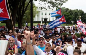 تظاهرات في واشنطن تندد بالتدخل الأمريكي في كوبا
