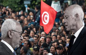 شاهد.. أزمة تونس وصراع الرئاسات الثلاث 