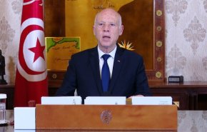 الرئيس التونسي يتعهد بـ'حماية المسار الديمقراطي واحترام الشرعية'