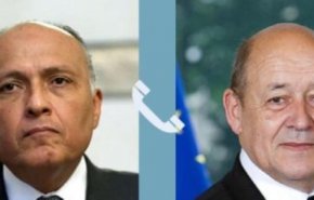 وزير الخارجية المصري يبحث مع نظيره الفرنسي الوضع في تونس