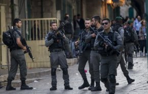 قوات الأمن التونسي تعتقل نائبا أمام منزله