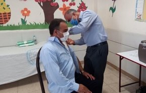 بدء التطعيم للمعلمين بلقاح كورونا في ايران اليوم