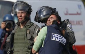 منظمة حقوقية توثق 61 انتهاكا إسرائيليا بحق صحفيين في فلسطين
