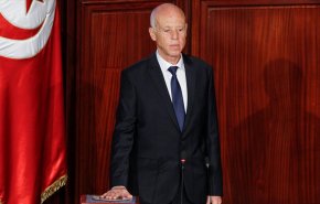 الرئيس التونسي يعلن اعفاء عدة وزراء من مهامهم