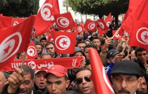 شاهد آخر التطورات السياسية في تونس 