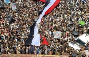 اليمنيون يستعدون للخروج في مسيرة ضد الحصار ورفع سعر الدولار الجمركي