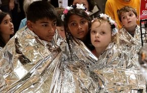 گزارش واشنگتن تایمز از اسارت و خودکشی کودکان مهاجر در پناهگاه های مرزی آمریکا 