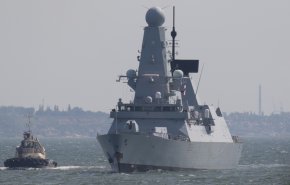 الدفاع الروسية تكشف تفاصيل اعتراض المدمرة البريطانية