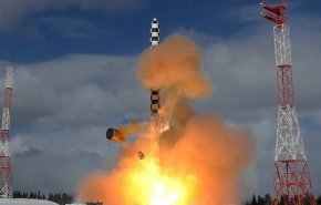 روسيا تعزز مخزون أسلحتها الاستراتيجية بـ 15 صاروخا عابرا للقارات
