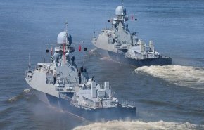 سفينتان روسيتان تتجهان إلى إيران للمشاركة في منافسات عسكرية