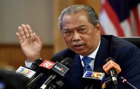 مصادر محلية: رئيس وزراء ماليزيا يستقيل من منصبه غدا الاثنين