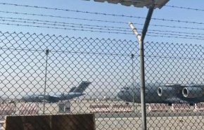 ممثل الناتو في أفغانستان يعلن عن إخلاء مدارج مطار كابول وإعادة الطيران فيه
