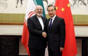 ظریف: امضای برنامه جامع راهبردی، تاییدی بر نگاه بلند مدت روابط تهران و پکن است