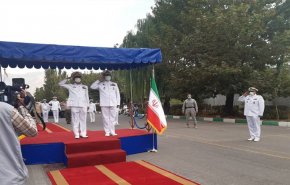 قائد القوة البحرية الايرانية يستقبل نظيره الباكستاني