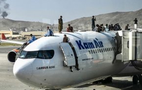 أوكرانيا تدعي اختطاف طائرة لإجلاء المواطنين في أفغانستان 