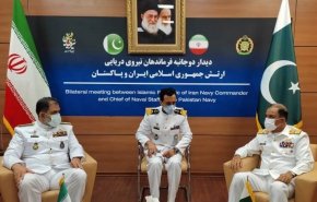 القوة البحرية الباكستانية تؤكد على تعزيز التعاون المشترك مع ايران
