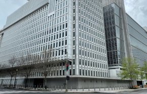 البنك الدولي يعلّق مساعداته لأفغانستان 