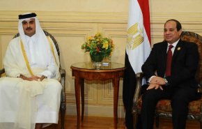 الرئيس المصري  يلتقي في بغداد أمير قطر 